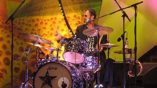 20110626_043_All-Starr-Band-in-Paris_Ringo-Starr_drums_WP