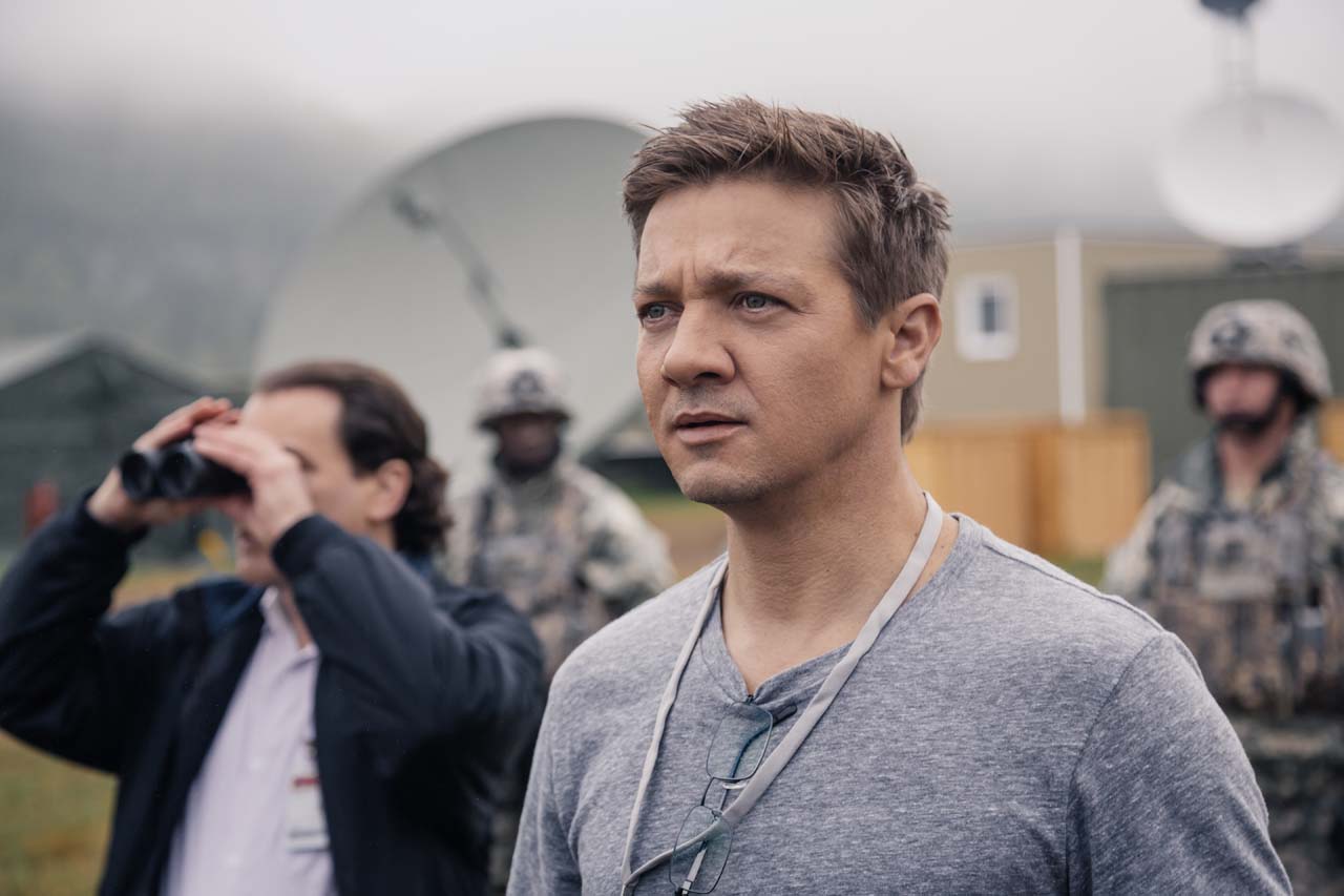 Jeremy Renner as Ian Donnelly in ARRIVAL by Paramount Pictures