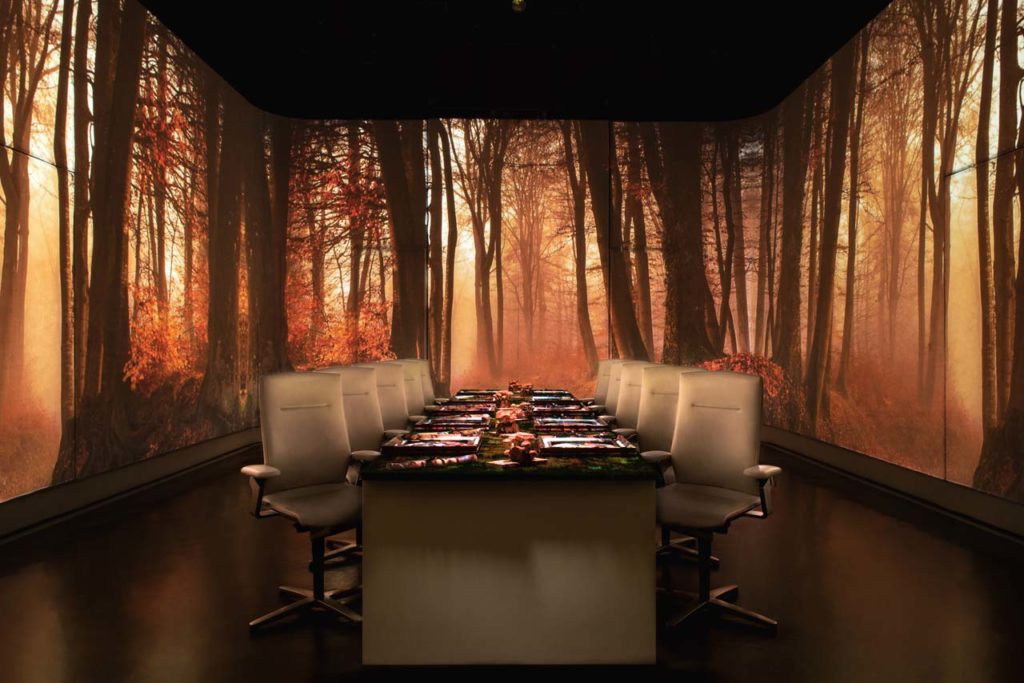 DINE AND DRINK-Ultraviolet by Paul Pairet-UV ROOM-WOODS AUTUMN photo Scott Wright